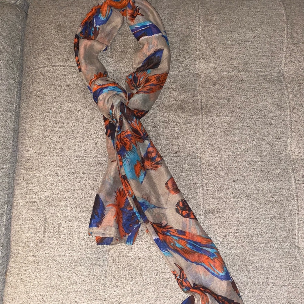 Flower scarf